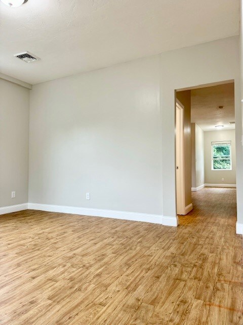 345 Willard Ave, Providence, RI 02907 - photo 4