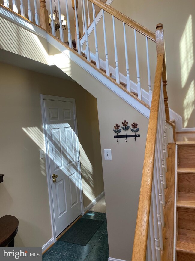 13162 Diamond Mill Dr, Herndon, VA 20171 - photo 7