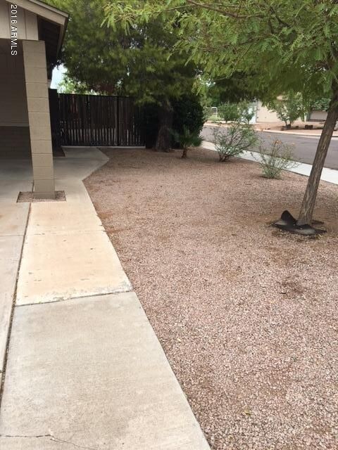 RV gate