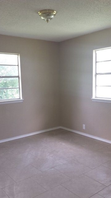 612 Parsons St, San Angelo, TX 76903 - photo 3