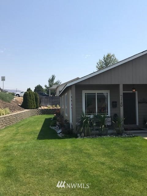 715 N Lyle Ave, East Wenatchee, WA 98802 - photo 3