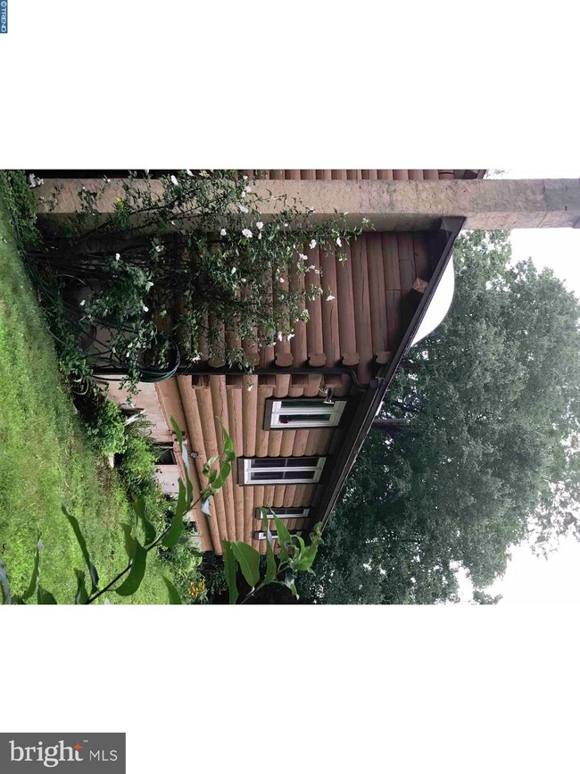 2932 Kutztown Rd, East Greenville, PA 18041 - photo 4