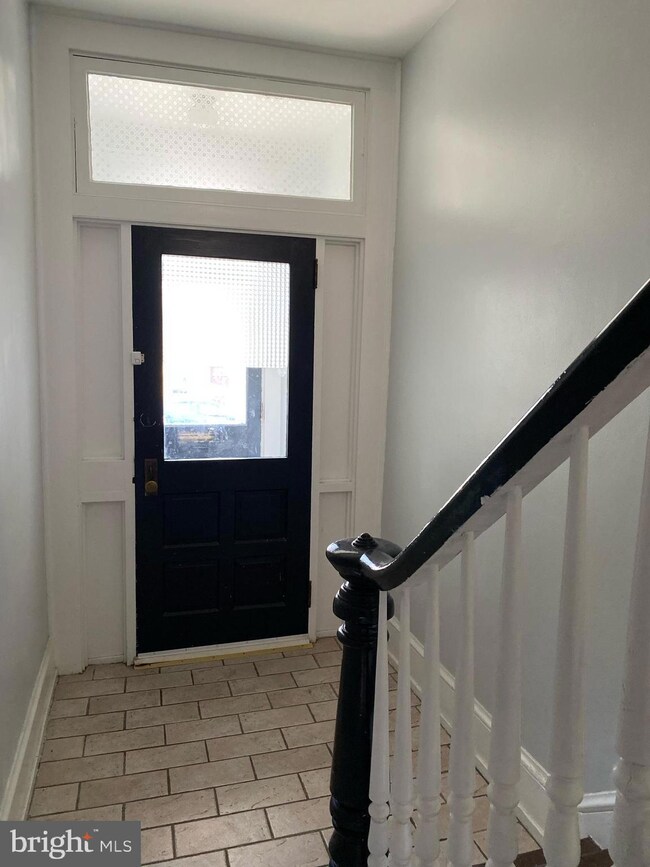 344 W King St, Lancaster, PA 17603 - photo 3