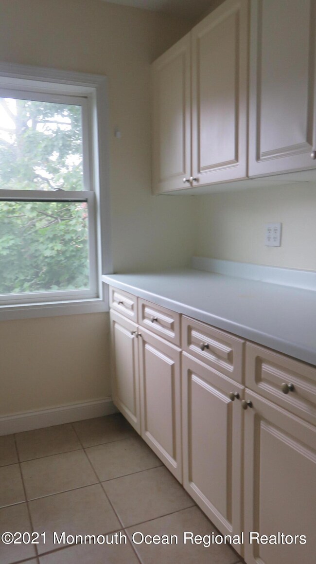 31 Cedar Ave unit 24, Long Branch, NJ 07740 - photo 6