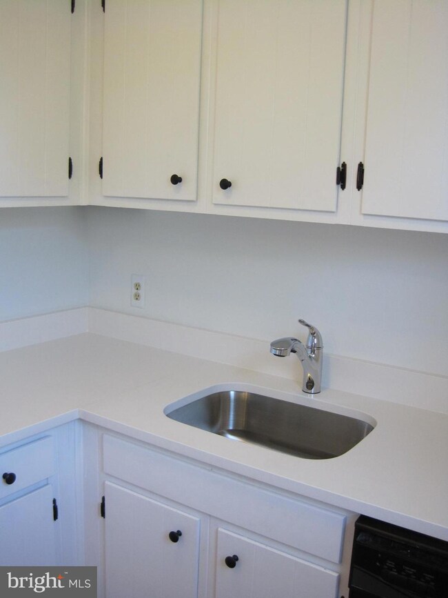 4431 36th St S unit B-2, Arlington, VA 22206 - photo 7