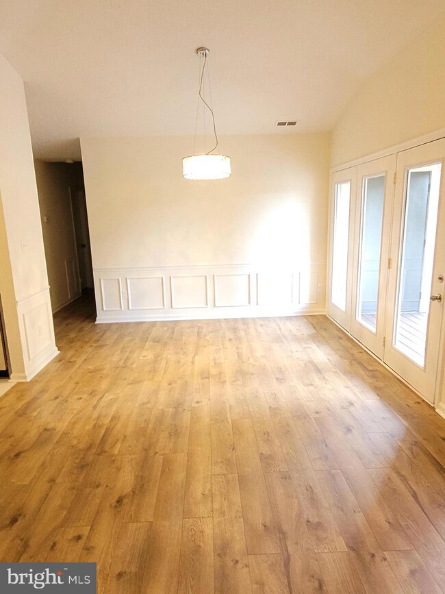 2110 Whitehall Rd, Frederick, MD 21702 - photo 2