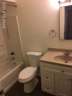 1233 E Halcyon Rd unit 4, Tucson, AZ 85719 - photo 4
