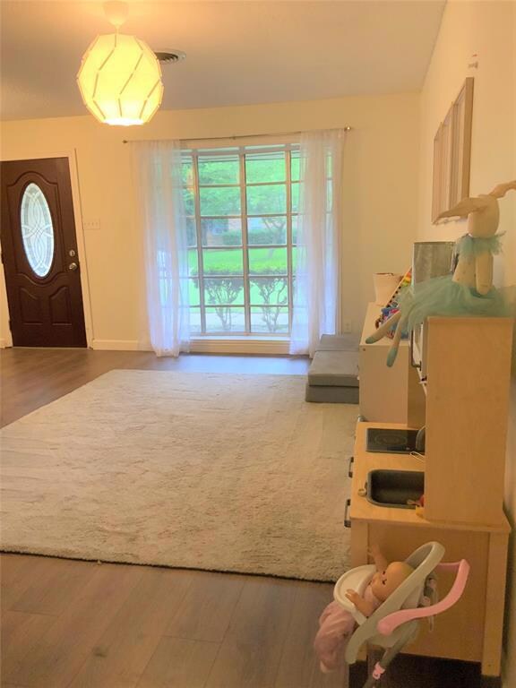 6 Brookhollow Cir, Gainesville, TX 76240 - photo 4