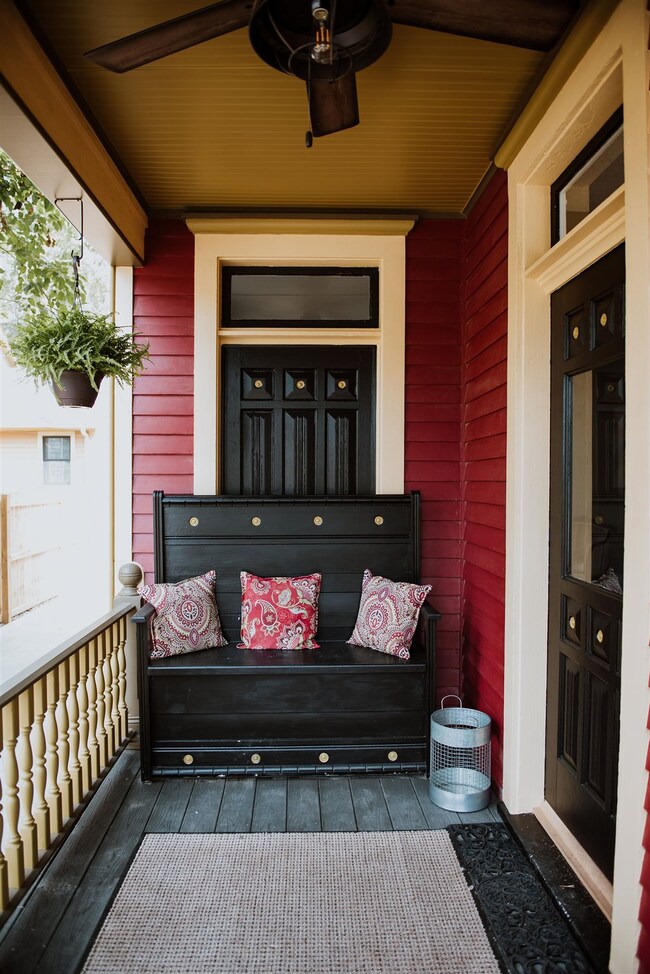 1011 Jackson St, Fort Wayne, IN 46802 - photo 4