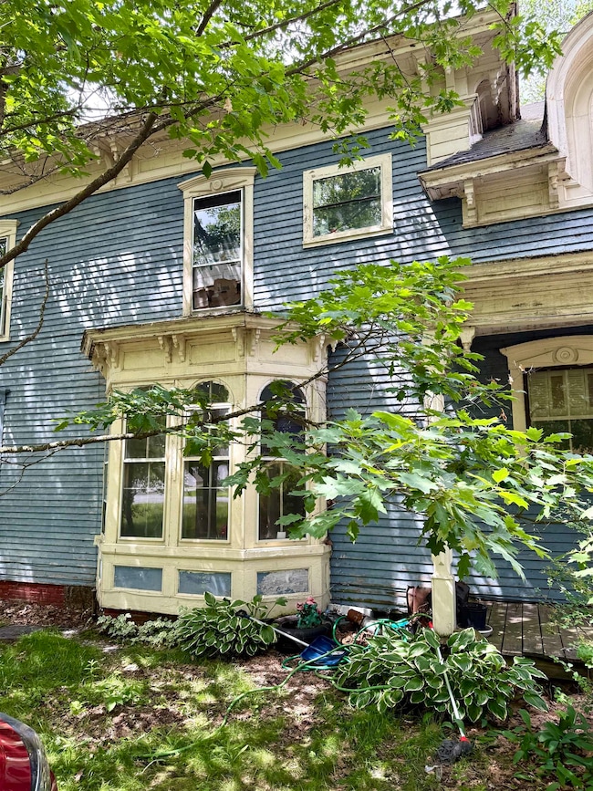 60 Bunker Hill St, Lancaster, NH 03584 - photo 3