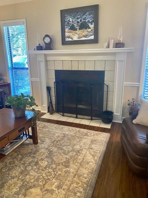 Gas Log fireplace