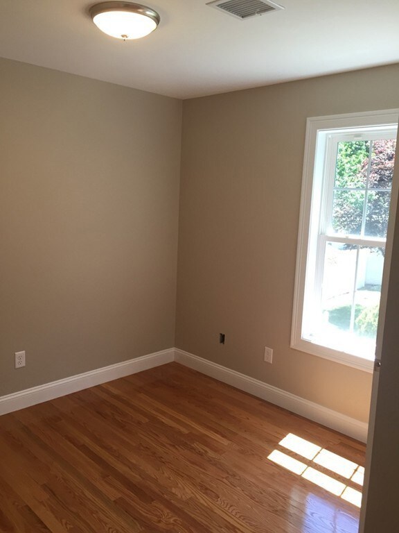 89 Field St, West Springfield, MA 01089 - photo 7