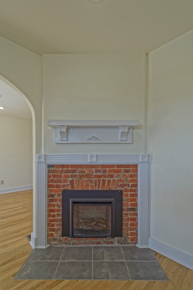 705 W Park St, Butte, MT 59701 - photo 3