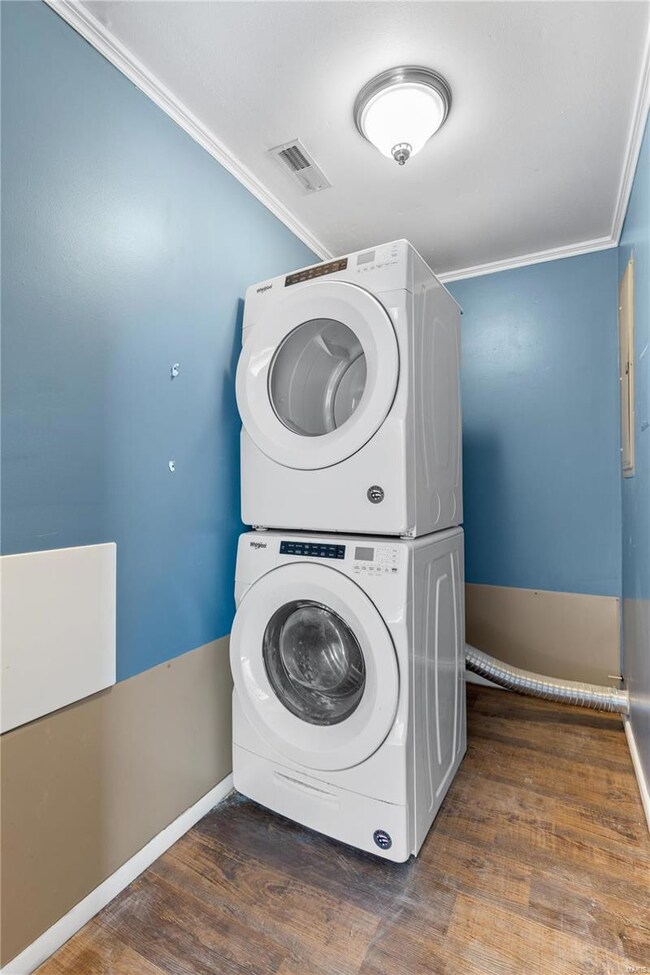 2-year-old washer and dryer stay