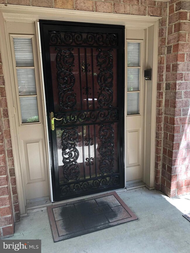 8020 Derby Ln, Owings Mills, MD 21117 - photo 4