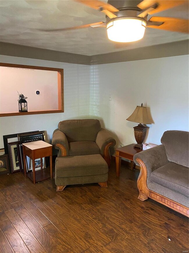 1221 S Clinton Rd, Caseyville, IL 62232 - photo 5