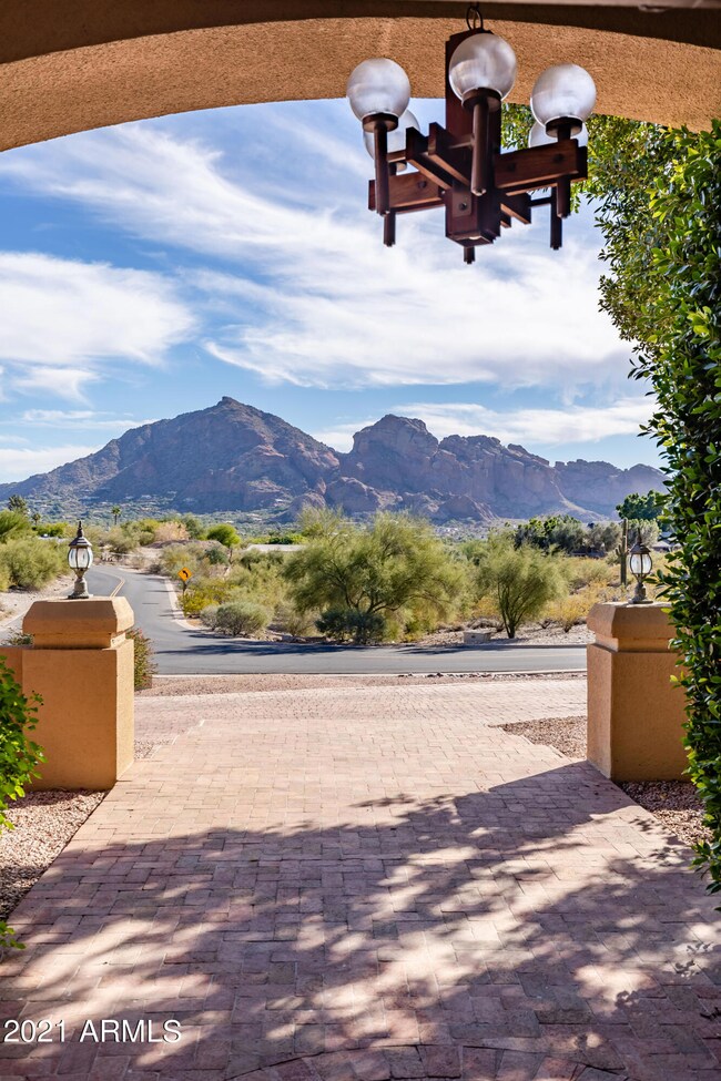 Camelback Mtn VIEWS