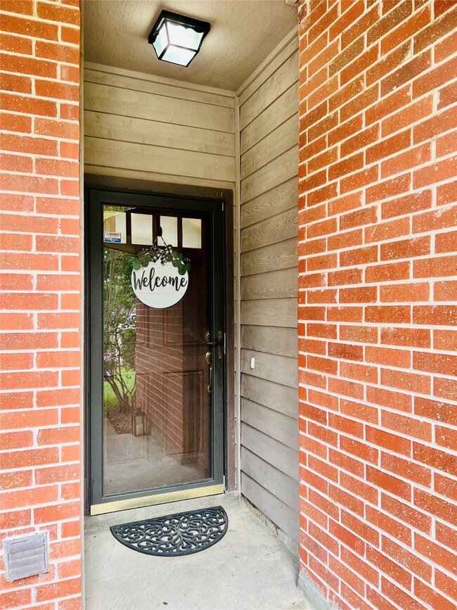 8579 Pool Creek Dr, Houston, TX 77095 - photo 3