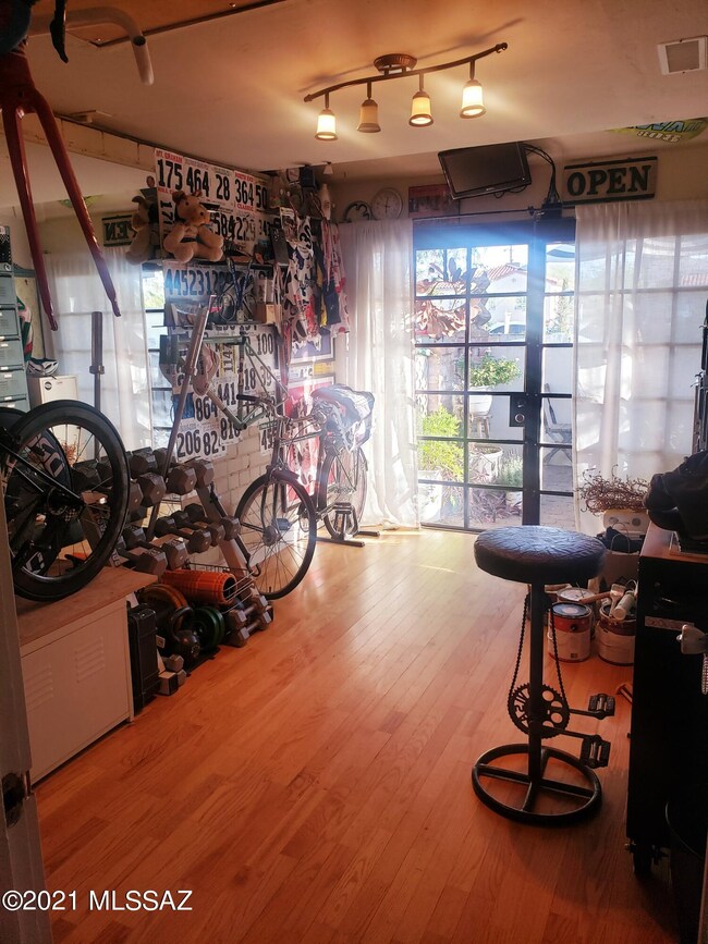 2817 E Helen St, Tucson, AZ 85716 - photo 7