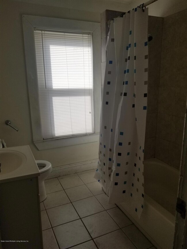 117 Innis St, Staten Island, NY 10302 - photo 5