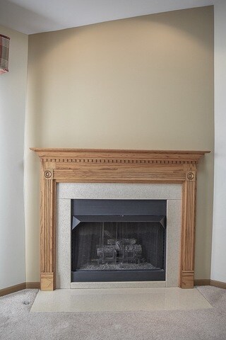 978 Viewpoint Dr, Lake In the Hills, IL 60156 - photo 4