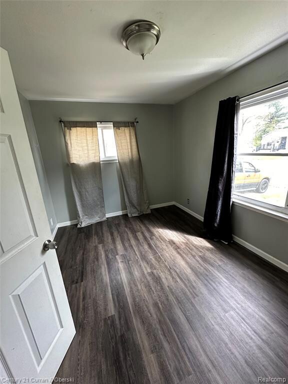 25954 Stanford St, Inkster, MI 48141 - photo 4