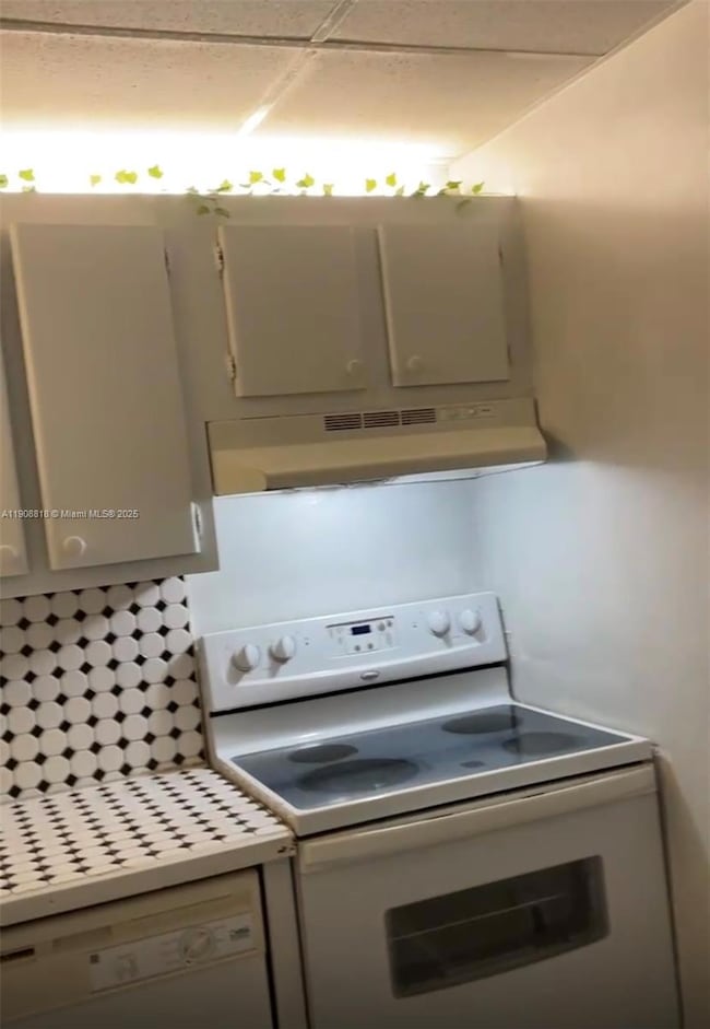 16851 NE 23rd Ave unit A519, North Miami Beach, FL 33160 - photo 3