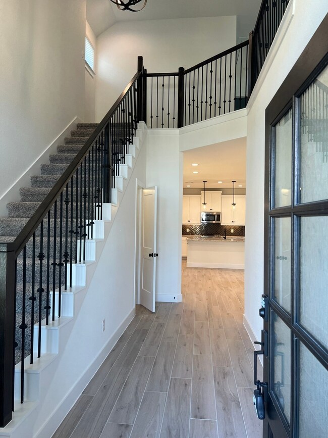 10680 Wild Chives, the Woodlands, TX 77385 - photo 3