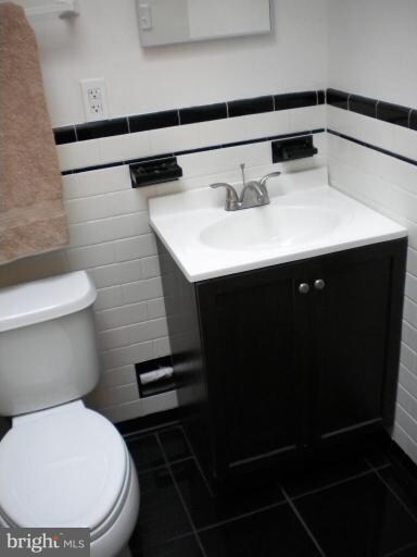 3811 Cranston Ave, Baltimore, MD 21229 - photo 5