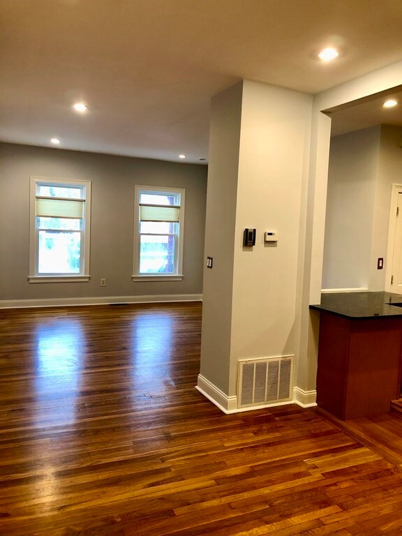 34 Elmwood St unit 1, Somerville, MA 02144 - photo 4