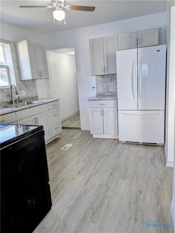 Nice large walk-in pantry!
