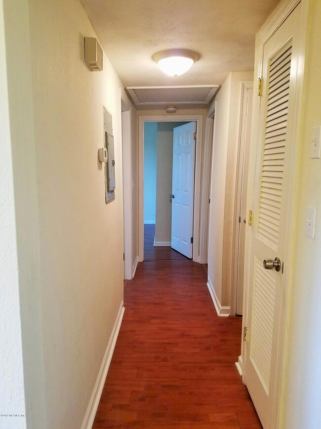 6556 Todd Rd, Jacksonville, FL 32216 - photo 7