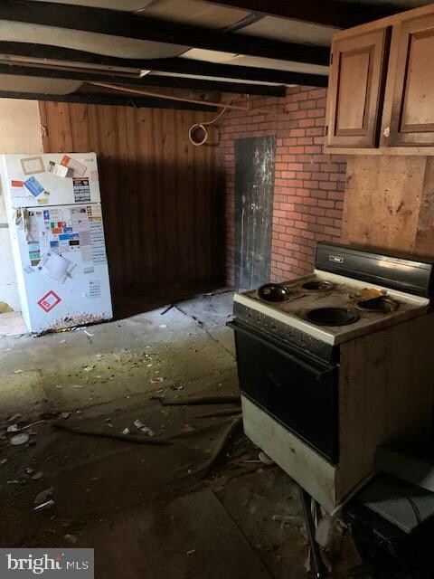 668 Manatawny St, Pottstown, PA 19464 - photo 3