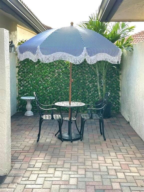 640 Augusta Blvd unit 3, Naples, FL 34113 - photo 6