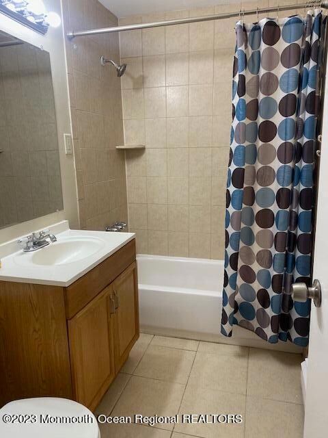 79 Stonehurst Blvd unit D, Freehold, NJ 07728 - photo 4