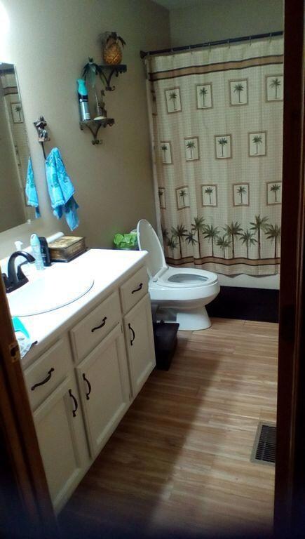 2408 Orchard Ave, Bolivar, MO 65613 - photo 5