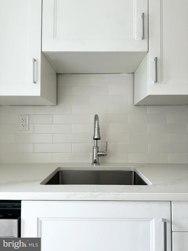 1280 16th St NE, Washington, DC 20002 - photo 5