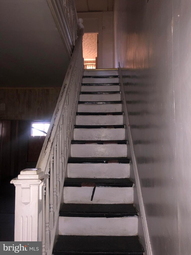 2724 The Alameda, Baltimore, MD 21218 - photo 6