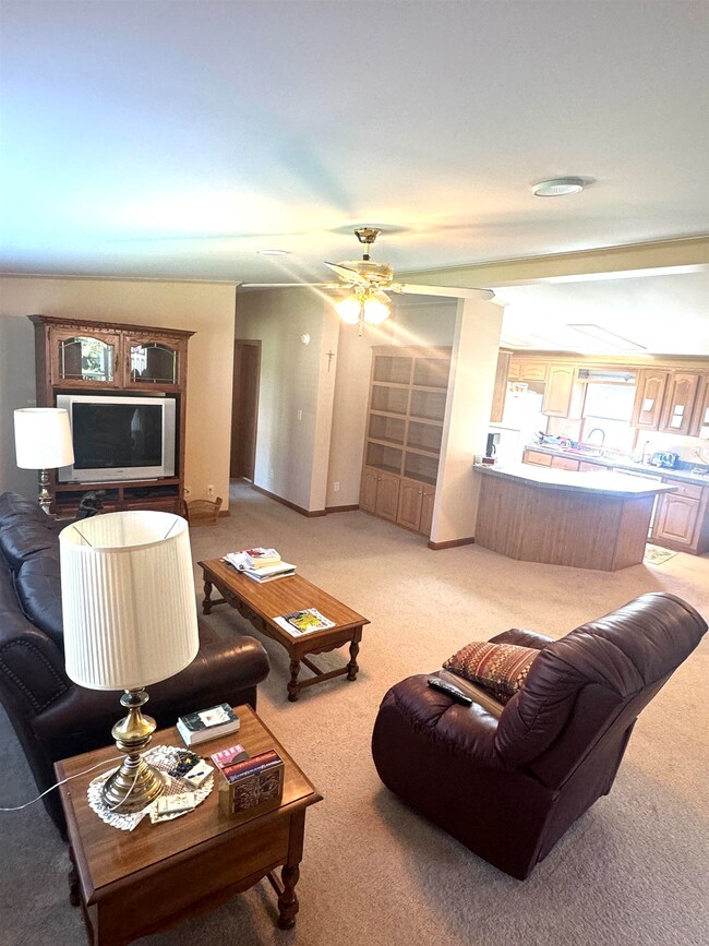 19 Temple Dr, Rochester, NH 03868 - photo 5