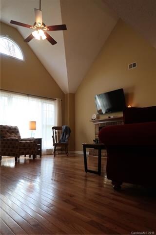 Vaulted great room
