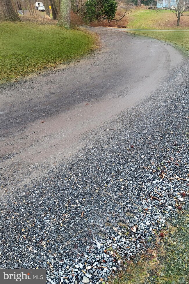 122 Valley View Farm Ln, Tracys Landing, MD 20779 - photo 5