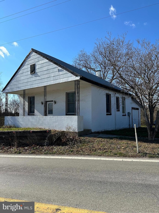 2142 Williamson Rd, Greencastle, PA 17225 - photo 2