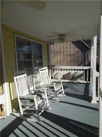 Front porch swing