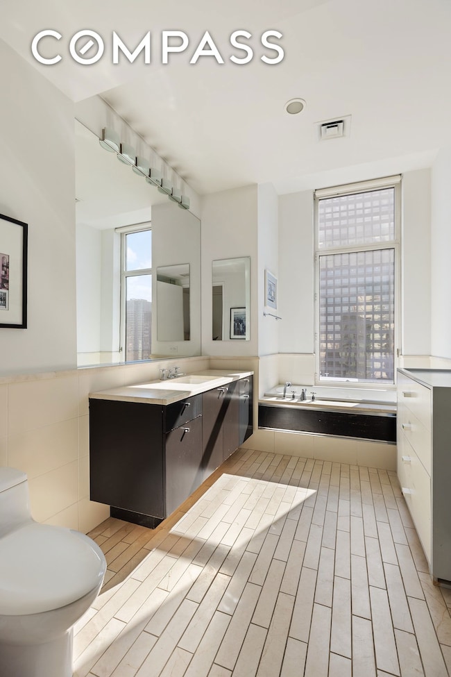 Place 57 unit 33B, New York, NY 10022 - photo 5