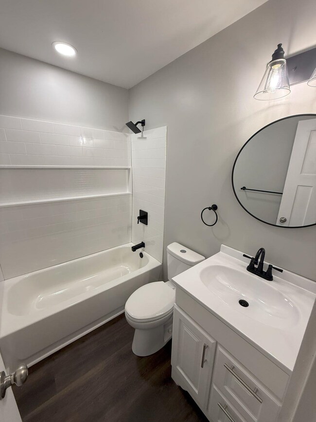 1114 W 17th Ave, Hutchinson, KS 67501 - photo 7