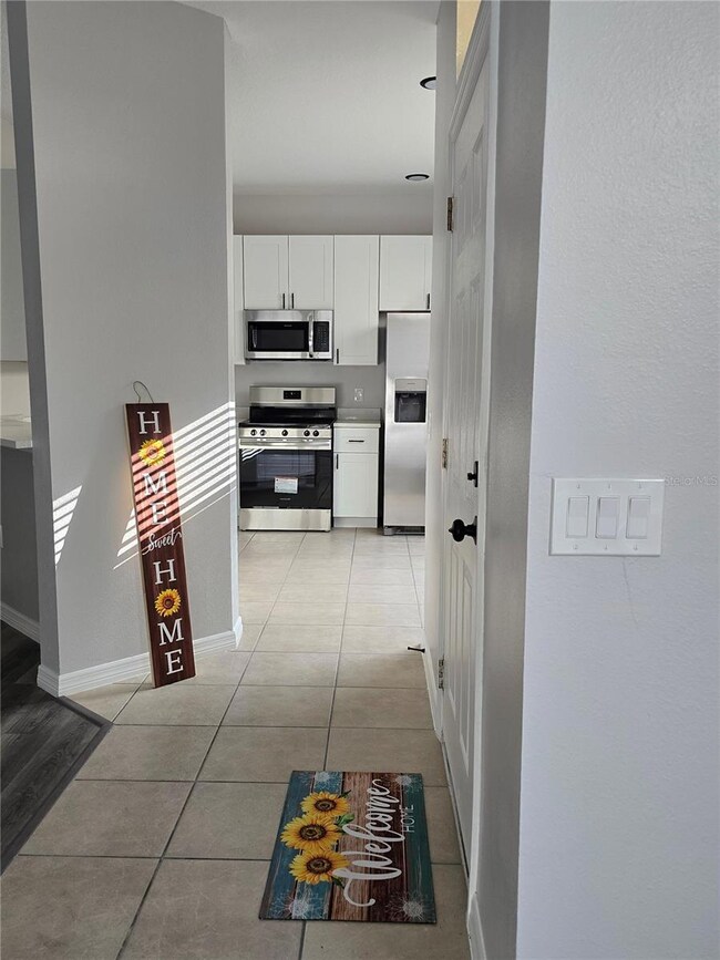 1976 Estancia Cir unit B, Kissimmee, FL 34741 - photo 5