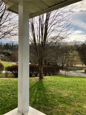 43 N Willow Brook Dr, Asheville, NC 28806 - photo 4