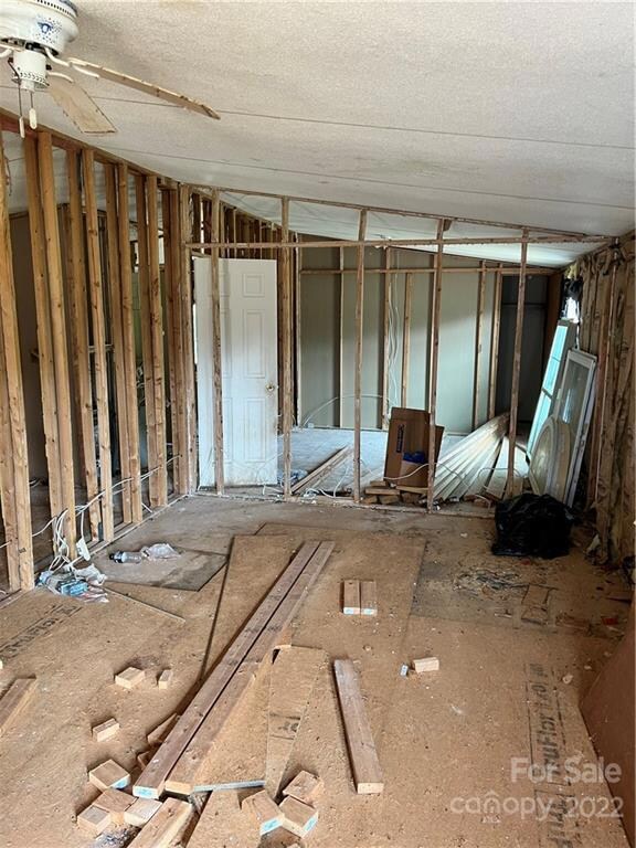 570 Damascus Church Rd, Statesville, NC 28625 - photo 2