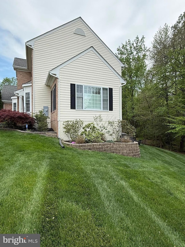 18565 Kerill Rd, Triangle, VA 22172 - photo 6