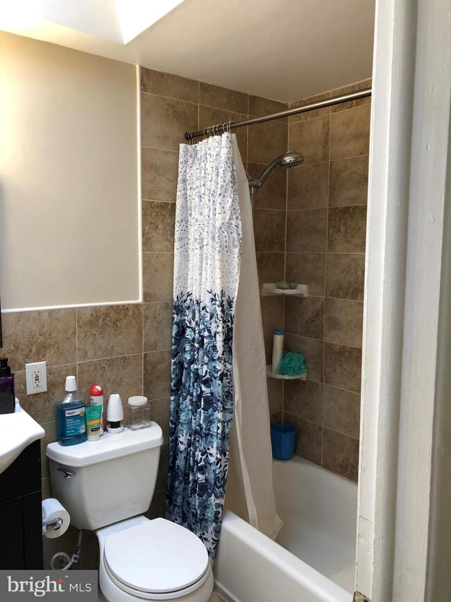 868 Wedgewood Dr, Lansdale, PA 19446 - photo 5